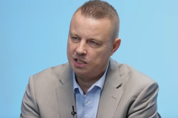 Rajchl následuje Nawrockého. Pošle Zelenskij řád poštou?