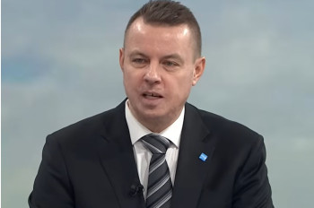 Pavel lže o Ústavním soudu, tvrdí Rajchl. Omluva, nebo abdikace