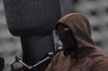 Tři levnější nabídky vyřazeny. Paukner prověřuje armádní zakázky