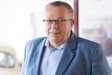 Hodiny e-mailů a meetingů? Porodnost klesá, mateřství ztrácí váhu