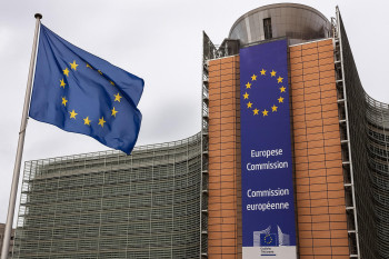 Evropský parlament spouští vlastní platformu AI