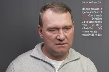 Fiala udeřil na Pavla. Kvůli Zelenskému připomněl Volyň
