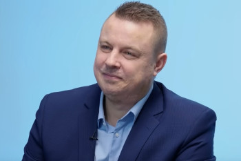 Rajchl vrátil úder médiím. Novináře nazval žumpou