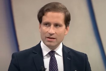 Benzín zdraží už tento týden. Může být i hůř, varuje Kovanda